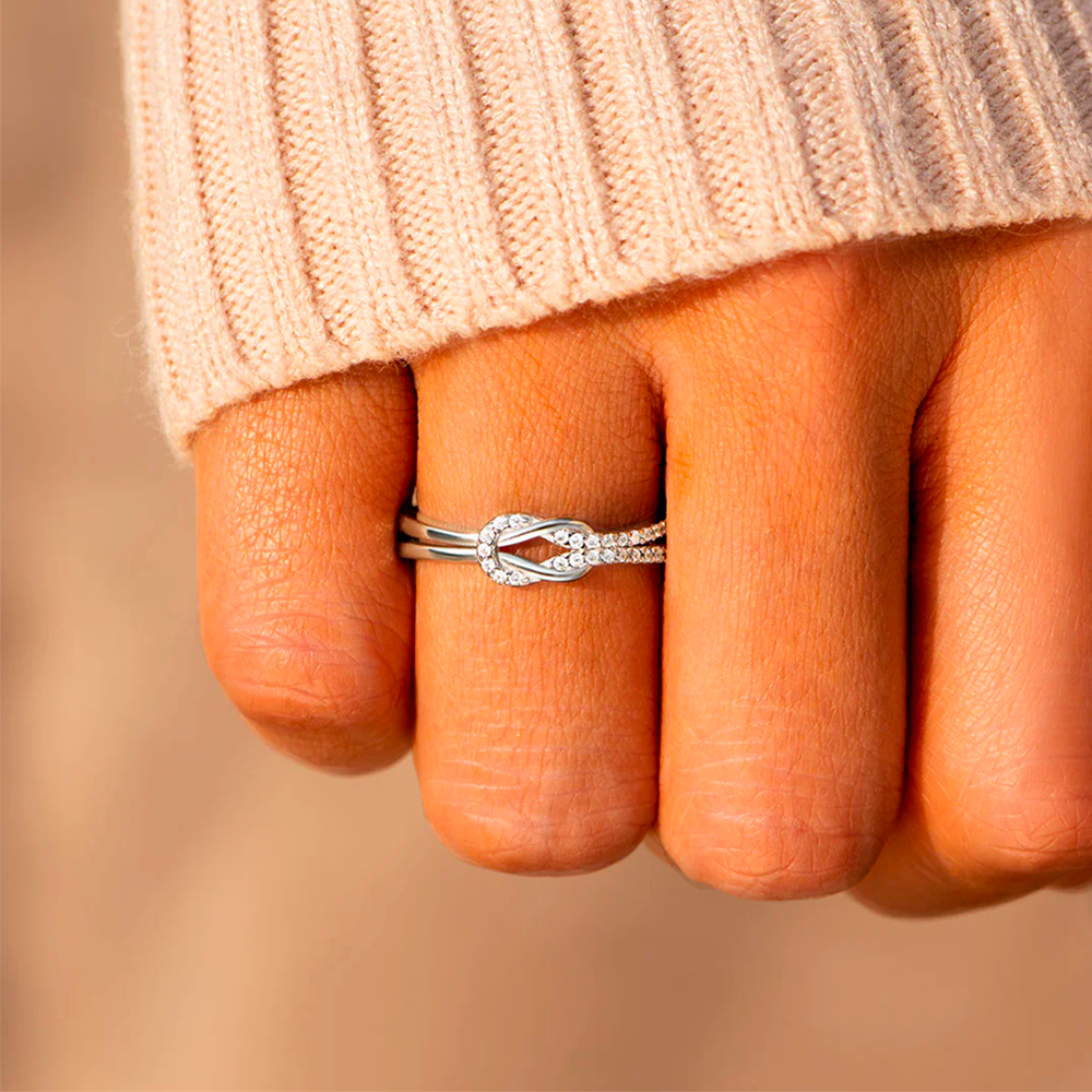 Anillo ajustable Nudo infinito