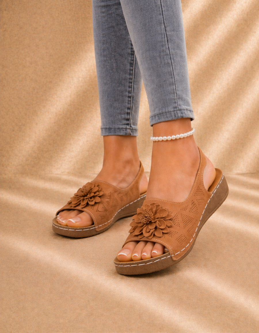 Sandalias de cuña a la moda